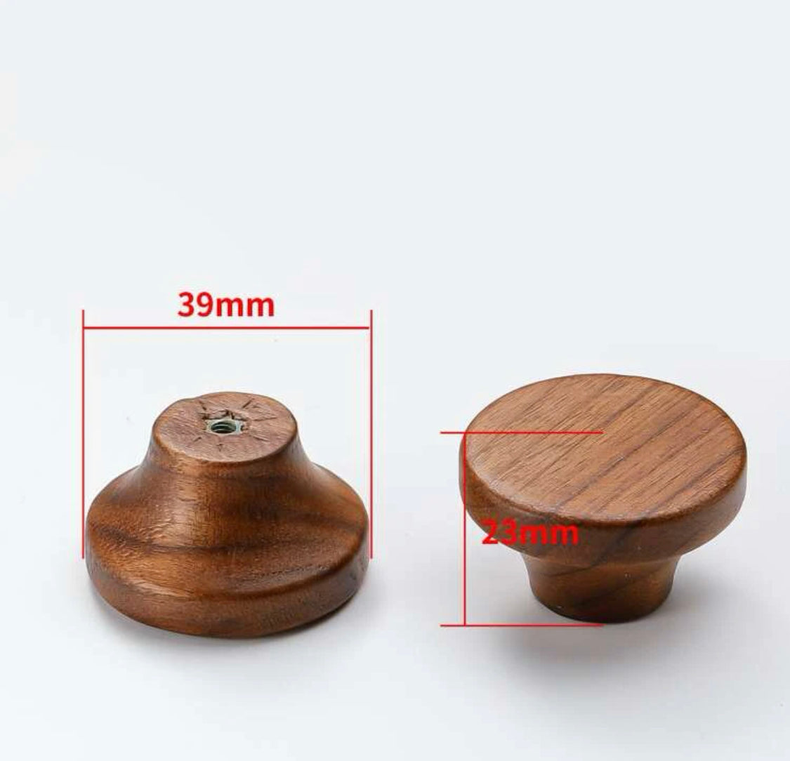 Møbelknop i træ (2. sortering)