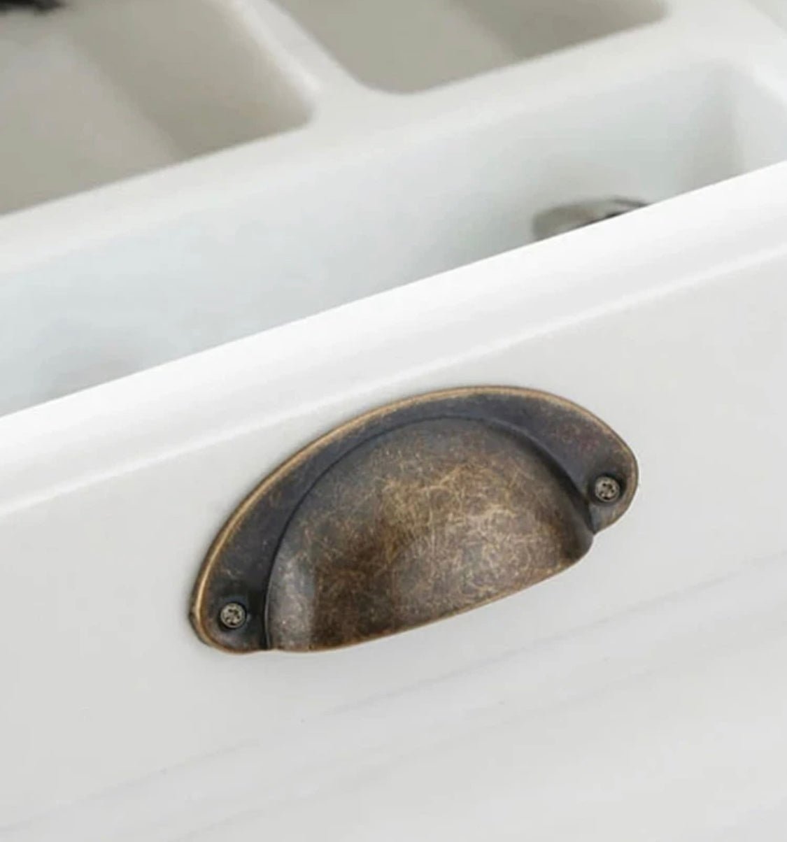 Skal håndtag "Antik bronze" (81x35 mm) - Grebet